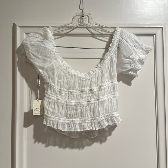 NWT Free People Crop Top with Puffed Sleeves in Ivory size medium - Picture 2 of 3